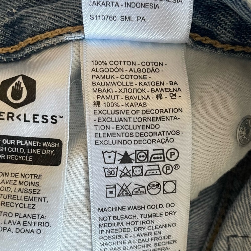 Levi’s ‘94 Baggy Jeans Womens 24 Light Wash Blue Distressed High Rise Skater EUC - Picture 13 of 14